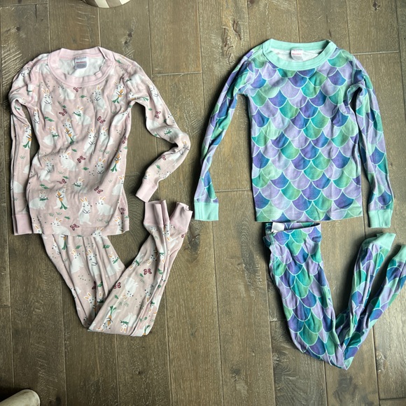 Hanna Andersson pjs size 6/7 - Picture 1 of 6